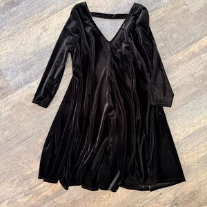 Torrid Black Velvet Long Sleeve Dress